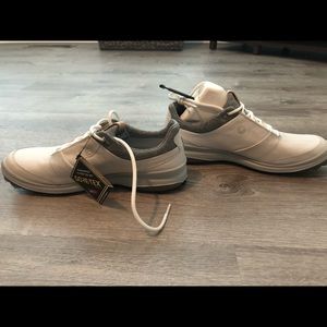 Ecco shoes size 9